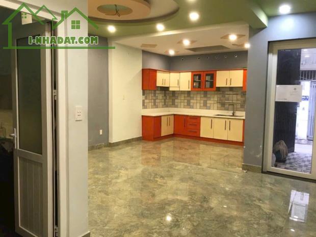 BÁN GẤP NHÀ ĐẸP 3 TẦNG. 3PN - NGUYỄN VĂN QUÁ, Q12 - GẦN GÒ VẤP - 2