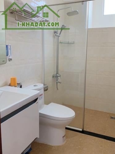 BÁN KHÁCH SẠN 5 TẦNG SIÊU ĐẸP – VỊ TRÍ VÀNG Q2  Dòng tiền ổn định hơn 100 triệu/tháng - 2