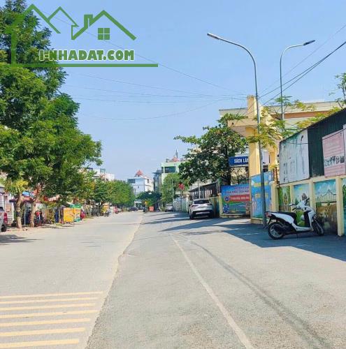 Bán đất thị trấn Trạm Trôi,diện tích39m2,mặt tiền3.6m,ô tô 7 chỗ đỗ cửa - 1