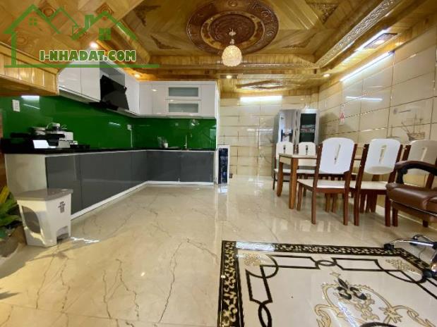 NHÀ CỰC ĐẸP - GẦN CV LÀNG HOA & QUANG TRUNG GV - 60M² - HXH VÀO NHÀ - 5 TẦNG NHỈNH 7 TỶ - 2