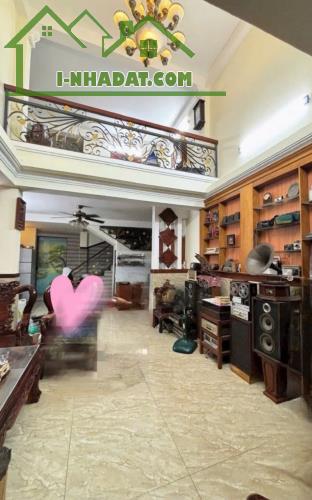 Bán nhà 2 tầng, Bình Tân, gần Hương Lộ 2, hẻm 4m, 4x16, nhỉnh 4 tỷ
