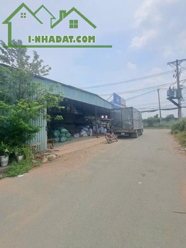 HÀNG HIẾM, 2 mặt tiền, Sát Vinhome Quận 9, DT 88m2 ( 6.4 x 15) chỉ 4 ty nhỉnh - 2