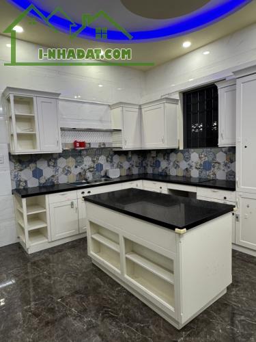 Nhà đẹp linh xuân gần ql1k, 2 tầng, ngang 7,2m, tặng ful nội thất - 1