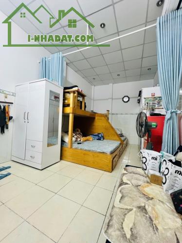 Bán Nhà 50m² Hẻm xe hơi Đường Lê Sát, Q. Tân Phú - 3