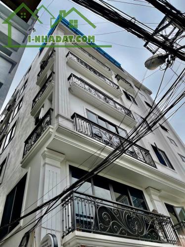 Hoàng Quốc Việt - CHDV 9 tầng TM - 80m - gần ô tô chỉ 20.5 tỷ - 3