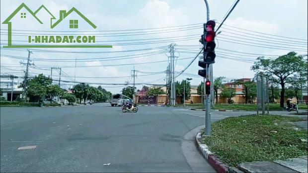 Bán lô đất 5010m2 KCN Vĩnh Lộc- Bình Hưng Hòa A - Bình Tân giá chỉ 30 tỷ - 4