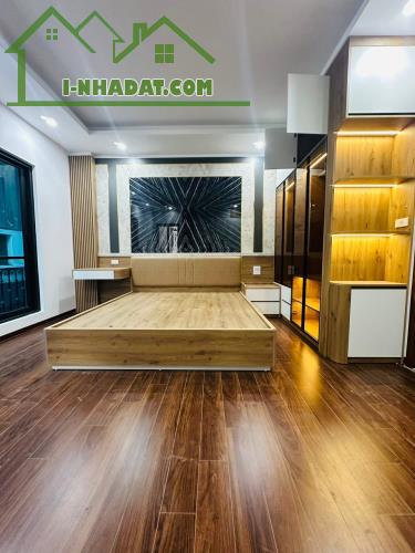 BÁN NHÀ ĐỘI CẤN - 6 TẦNG THANG MÁY, 2 THOÁNG, NGÕ NÔNG, 3 GÁC ĐỖ CỬA - GIÁ 7.5 TỶ - 1