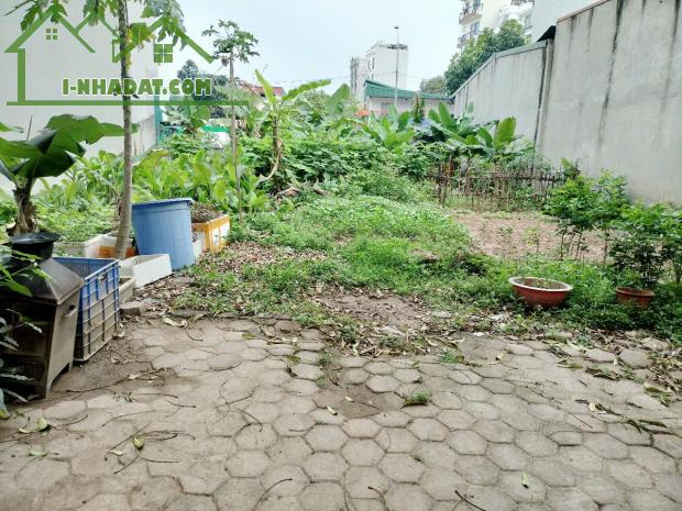 Bán đất Đúc Thắng Bắc Từ Liêm Phân lô Ô tô vào 62m2 Mt 5.2 giá 8.5 tỷ