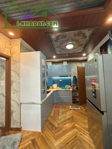 Bán nhanh trong tuần căn hộ SSH09 tầng vừa đẹp. nội thất gỗ sang đẹp. bán nhanh 1 tỷ 600 - 2
