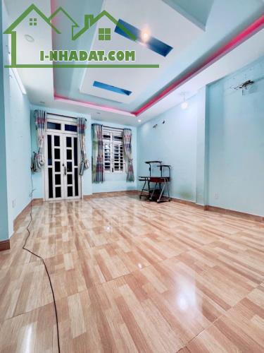 Siêu Phẩm nhà Hồ Văn Long gần ngã tư Gò Mây hẻm 5m thông 70m2,3Tầng Nhỉnh 5tỷ - 2