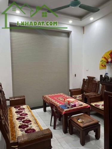 BÁN NHÀ HOÀNG HOA THÁM, BA ĐÌNH, DÂN XÂY CHẮC CHẮN, MẶT TIỀN HOA HẬU, Ô TÔ TRÁNH,