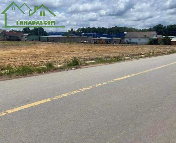 KẸT TIỀN BÁN NHANH 1023M2 ĐẤT NGAY KCN ĐANG HOẠT ĐỘNG DÂN CƯ ĐÔNG. GIÁ 190TR