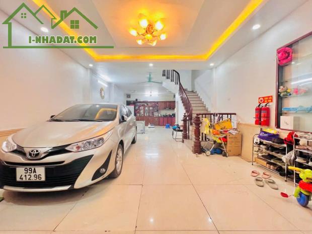 Cho thuê nhà Phố Định Công Thượng, 5 tầng, 65m2, 7PN khép kín làm văn phòng, Spa, 24 Triệu