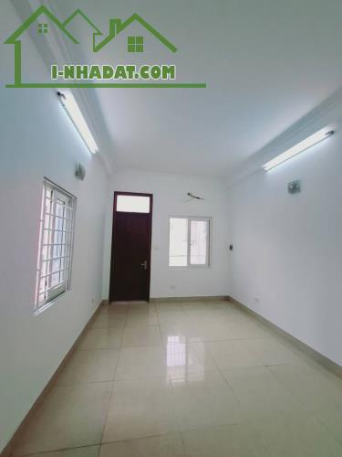 🏡 Bán nhà mới trung tâm Ngô Gia Tự, Long Biên, 33m2, Lô góc, Dân xây, Gần ô tô, 4 tỷ 85 - 7