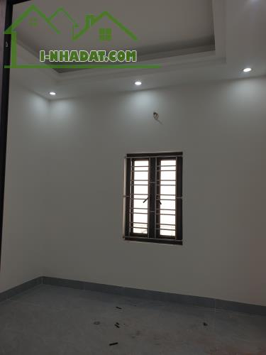 BÁN NHÀ 1.75 TỶ 3 TẦNG 65M2 ( ĐÔNG NAM ) NGÕ QUANG TRUNG - 3