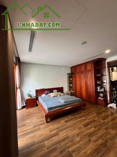 BIỆT THỰ NHÀ VƯỜN, ĐẸP LUNG LINH QUẬN TÂY HỒ THÔNG SỐ QUÁ ĐẸP 100m 6tầng, Mt hơn ,6m chỉ 2 - 2