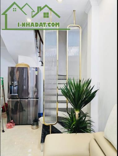 HIẾM CÓ!!! BÁN NHÀ TT MỸ ĐÌNH -32M-5T-MT4M-TẶNG NỘI THẤT-NGÕ OTO-HƠN 7 TỶ - 2