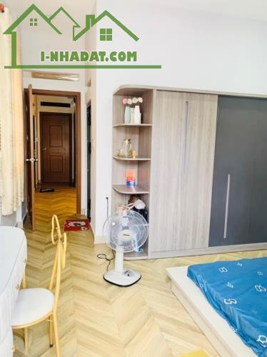 BÁN NHÀ QUẬN 7-2MT HẺM LÂM VĂN BỀN,2 LẦU ,3PN ,NỞ HẬU ,GIÁ NHĨNH 6 TỶ(TL) - 4