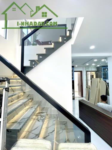 BÁN NHÀ HẼM XE HƠI ĐỖ CỬA NGÀY ĐÊM, HUỲNH TẤN PHÁT QUẬN 7, 2 TẦNG, 102M2 CHỈ 7.19 TỶ - 1