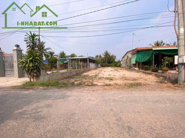 KẸT TIỀN BÁN 225M2 SHR CÓ SẴN T.CƯ NẰM KẾ TRƯỜNG HỌC SÁT CHỢ. GIÁ 190TR