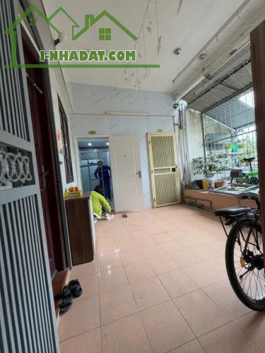 Nhỉnh 2.5 tỷ, 60m2, tập thể 03 ngủ, FULL nội thất, Ga Hà Nội, Trần Quý Cáp, Ngõ Văn Chương - 3