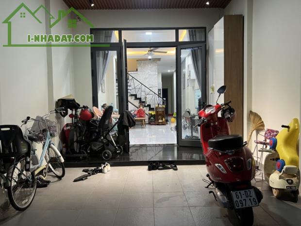 Bán nhà ĐẸP 2 Tầng Đông Hòa,gần Sân Vận Động Dĩ An,đương 2 xe hơi nối đuôi - 1