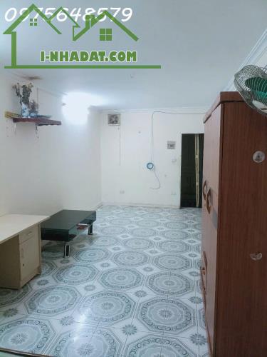 Bán gấp căn hộ Tập thể Vĩnh Hồ 60m Vị trí đẹp giá hợp lý
