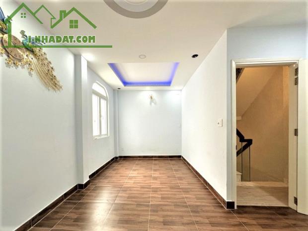 TẦM GIÁ 7 TỶ - NHÀ ĐẸP QUẬN 1 - VÀI BƯỚC RA MẶT TIỀN HOÀNG SA - 4 TẦNG 3PN MASTER VUÔNG A4 - 3