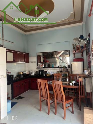 Bán nhà 1T1L 99m2 Dĩ An,có sẵn thu nhập hàng tháng,đường xe hơi vào tận nơi - 1