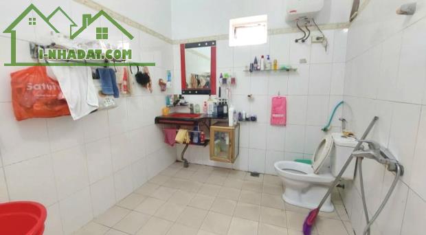 Bán nhà An Lạc, Sở Dầu, Hồng Bàng, Hải Phòng. 2,5 tầng, 82m2, 5 tỷ. N4,5m nở hậu, d2 - 3