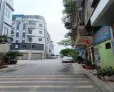 Chính chủ bán nhà phân lô 5 tầng Thượng Thanh ôtô đỗ cửa giá 11 tỷ