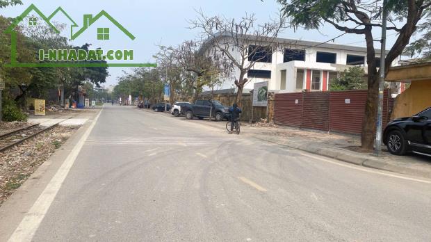 NHÀ PHỐ DÂN XÂY THƯỢNG THANH - LONG BIÊN 35M, 6T, NHỈNH 8 TỶ, THANG MÁY, KINH DOANH, Ô TÔ. - 2