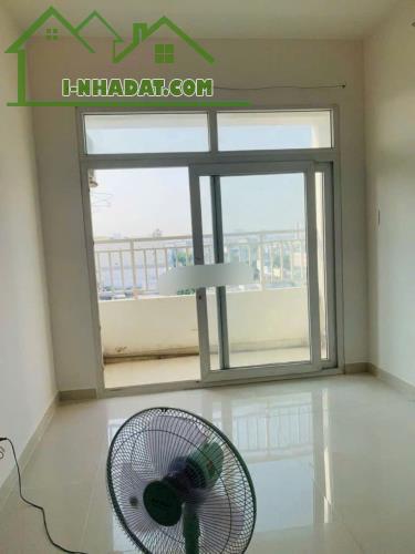 Cần cho thuê chung cư Âu Cơ Tower 70m 2PN 2WC giá 10 triệu