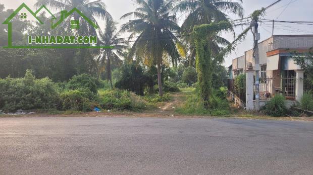 CẦN BÁN ĐẤT:  13000m2 - Tại Phường Long Thành Trung- Trung Tâm Thị Xã Hòa Thành- tỉnh Tây
