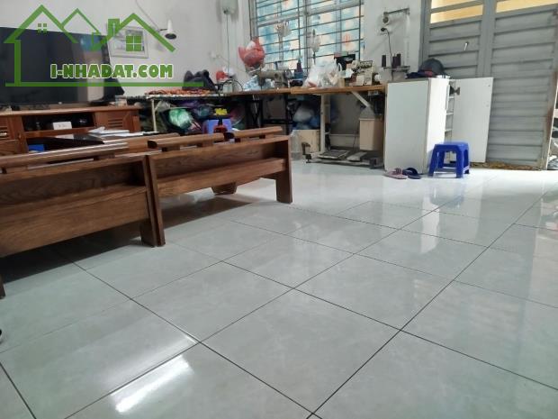 🔥🔥🔥NHÀ ĐẸP - DÂN XÂY - 2 THOÁNG  GIÁ ĐẦU TƯ - Ô TÔ ĐỖ TRƯỚC NHÀ NGÀY ĐÊM 🔥🔥NGÔ GIA TỰ - 3