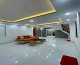 Nhà 3 tầng trung tâm Hải Châu đường Cô Bắc mặt tiền rộng gần 14m