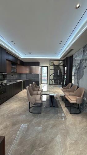 HOA HẬU HỒNG TIẾN 75M, 7T, MT5M, 2 THOÁNG, THANG MÁY, FULL NỘI THẤT, KINH DOANH, Ô TÔ VÀO - 1