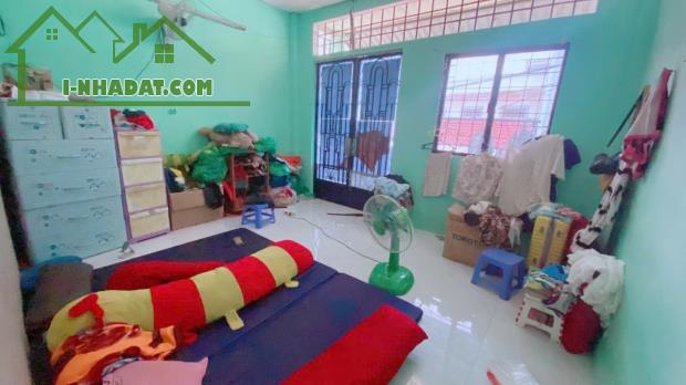 Nhà rộng ở liền, Phạm Văn Bạch gần Trường Chinh, 2.5 tỷ - 2
