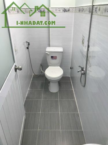 Nhà rộng ở liền, Phạm Văn Bạch gần Trường Chinh, 2.5 tỷ - 1