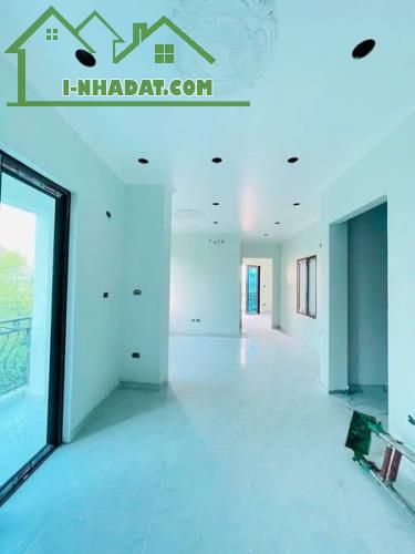 TÒA NHÀ LÔ GÓC- 75M2 - 6 TẦNG THANG MÁY  - VỈA HÈ Ô TÔ ĐỖ - 3