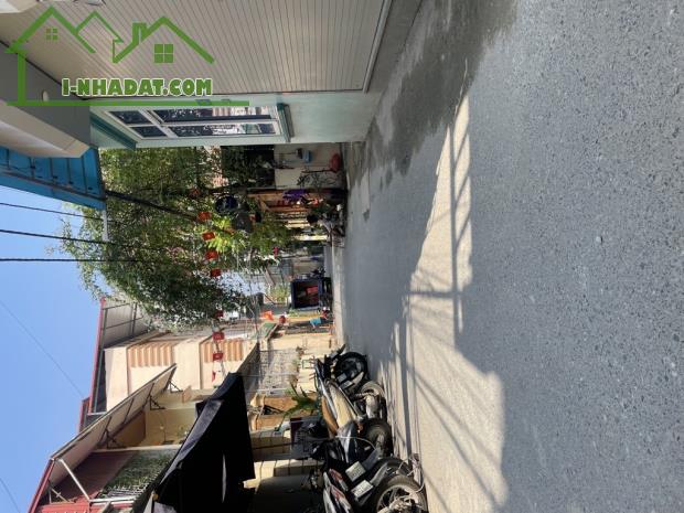 SIÊU ĐẸP, NHÀ DÂN XÂY 46m² , 10M RA Ô TÔ TRÁNH, GẦN CHỢ.- GIÁ 7,4 tỷ .Lh 0876196866 - 2