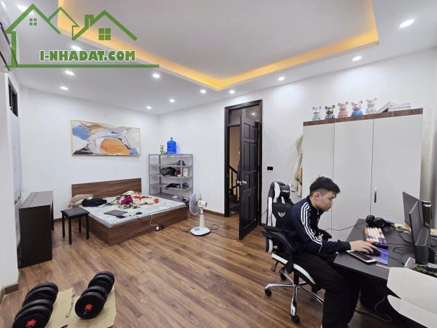🏡 BÁN NHÀ XUÂN THỦY – 37m² – 5 TẦNG – MT 5.5m – 9.1 TỶ - 2