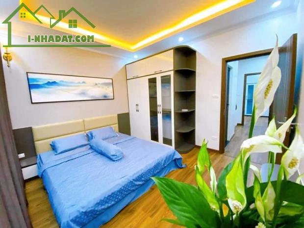 Nhà Đẹp Xây Mới 100% Chính Chủ Bán Nhà Uy Tín Ngay Royal City Vincom Thanh Xuân 28m2 - 2