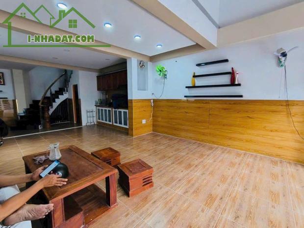 *GIÁP Q10 -TT Q11-Ngay LÊ ĐẠI HÀNH-30M Ra MT-60M-5TẦNG Ngang 4.8m-HĐT 50TR- 9.8 Tỷ TL! - 1