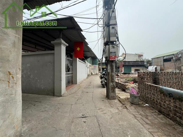 Bán Gấp Lô Đất Giá 1 Tỷ 9 – Sổ Sẵn – Xây Ngay DT 100.8m2 - 3