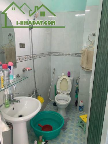 Nhà Gần Cá Sấu Hoa Cà Hiệp Bình Chánh ô tô đậu ngay nhà. - 1