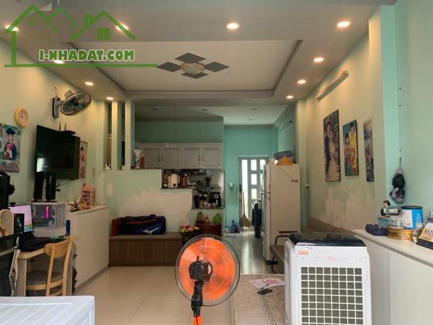 Nhà Gần Cá Sấu Hoa Cà Hiệp Bình Chánh ô tô đậu ngay nhà. - 2