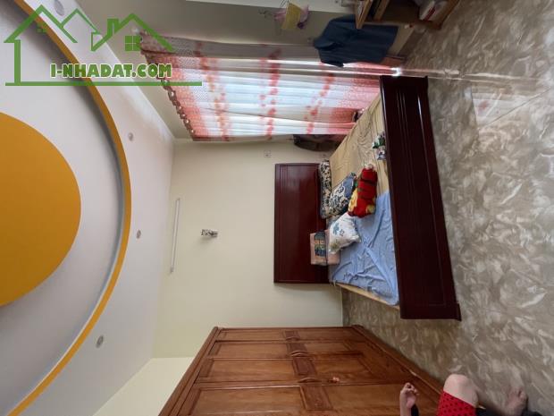 Bán gấp nhà đẹp ở ngay Đường số 5 KDC Bình Điền, xe hơi ngủ nhà, 80m2, chỉ 8 tỷ. - 3