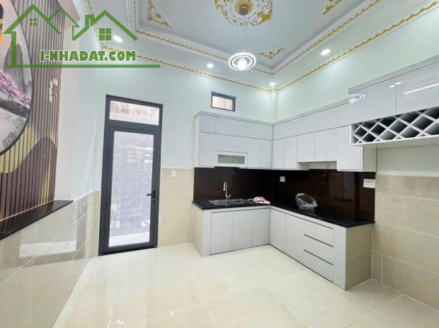 Siêu phẩm NHÀ 3 LẦU Sang - Xịn - Mịn thiết kế hiện đại, cách đường Lò Lu chỉ 50m - 3