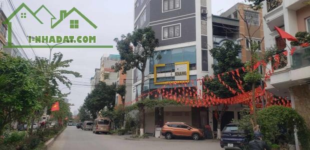 Nhà liền kề Văn Khê, ngay trục chính Tố Hữu Ô tô tránh, gara, vỉa hè rộng Gần C1 Vạn Bảo,